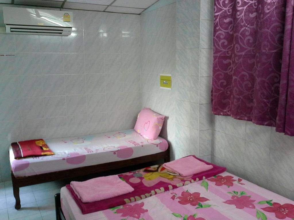 New Central Guesthouse Bangkok Exterior photo