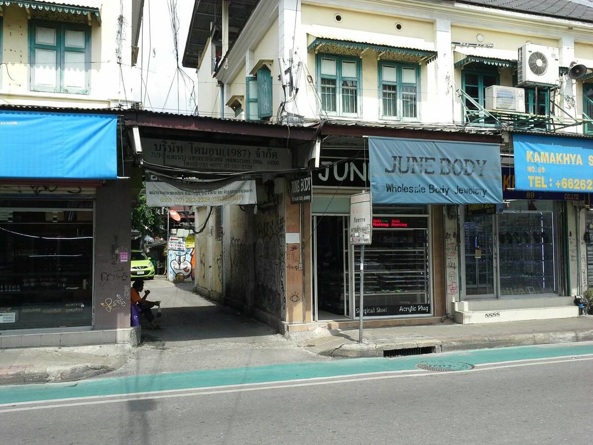 New Central Guesthouse Bangkok Exterior photo