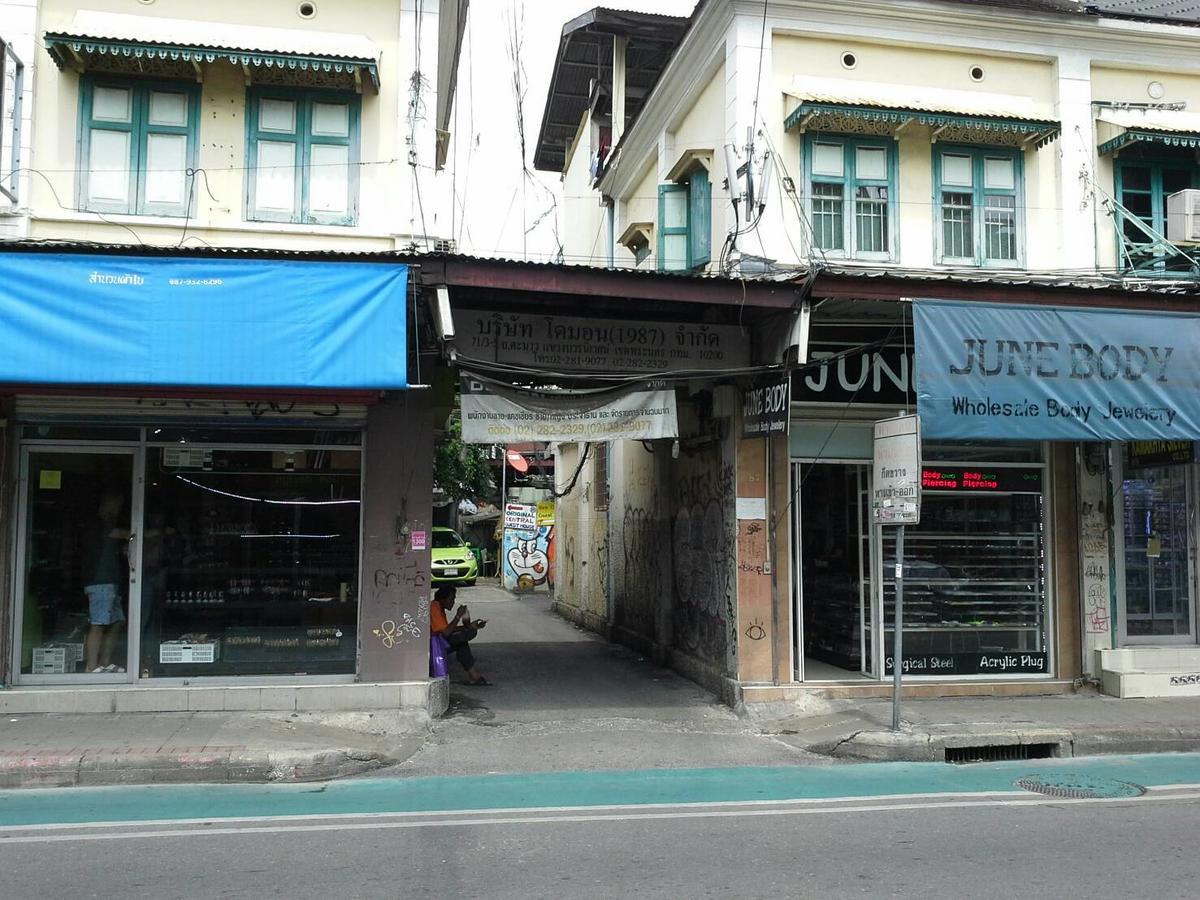 New Central Guesthouse Bangkok Exterior photo